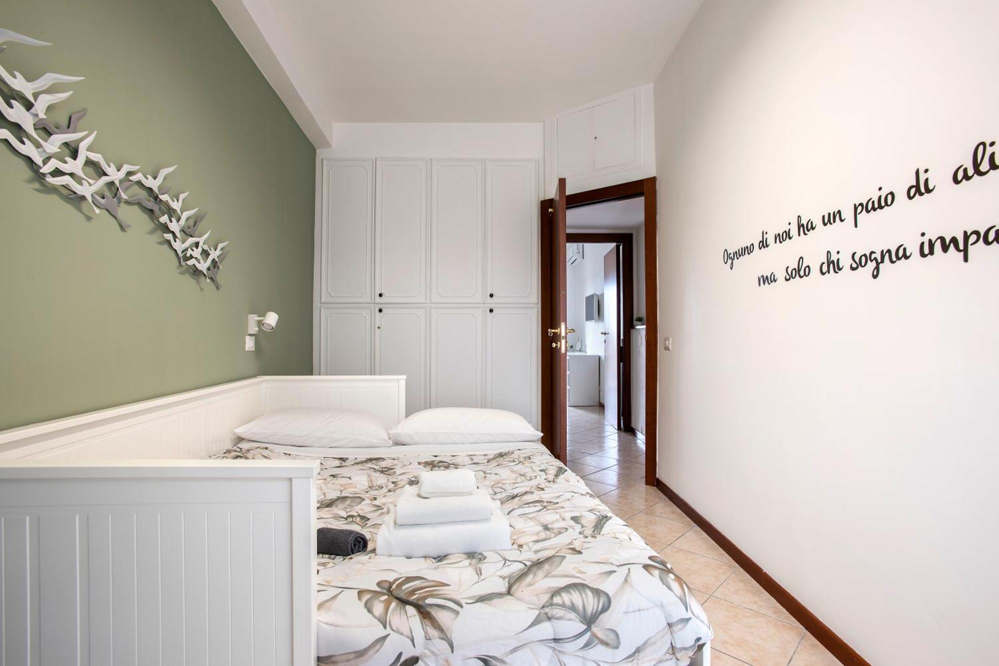 Stylish & Cozy - 5 Star Location- Balcony - City View Roma Exterior foto
